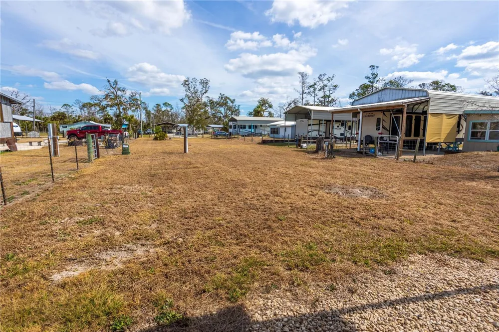 507 4TH STREET NW Steinhatchee, FL 32359