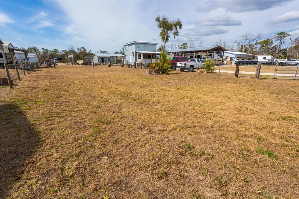 507 4TH STREET NW Steinhatchee, FL 32359