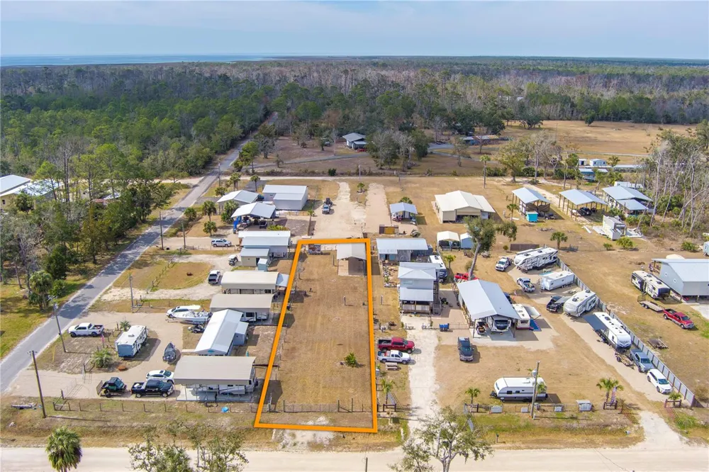 507 4TH STREET NW Steinhatchee, FL 32359