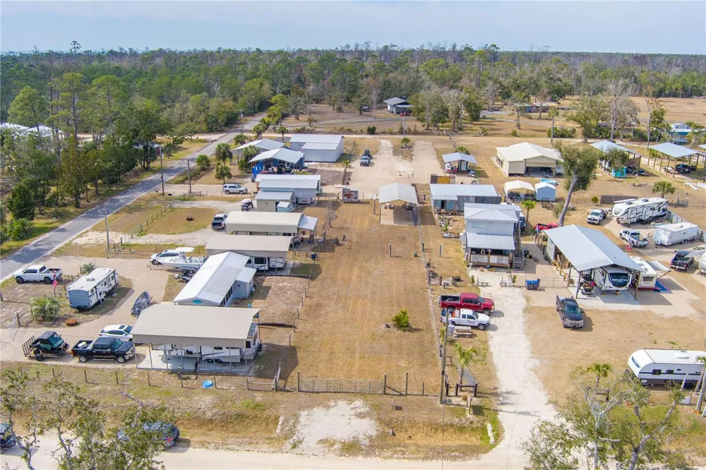 507 4TH STREET NW Steinhatchee, FL 32359