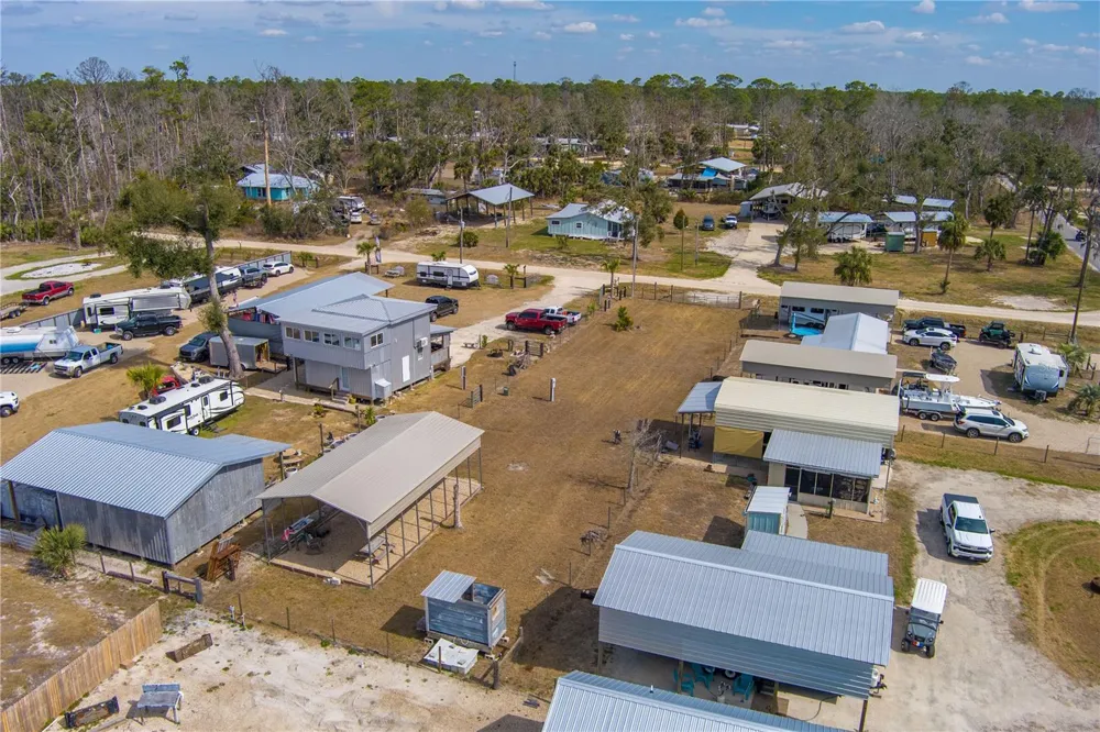 507 4TH STREET NW Steinhatchee, FL 32359