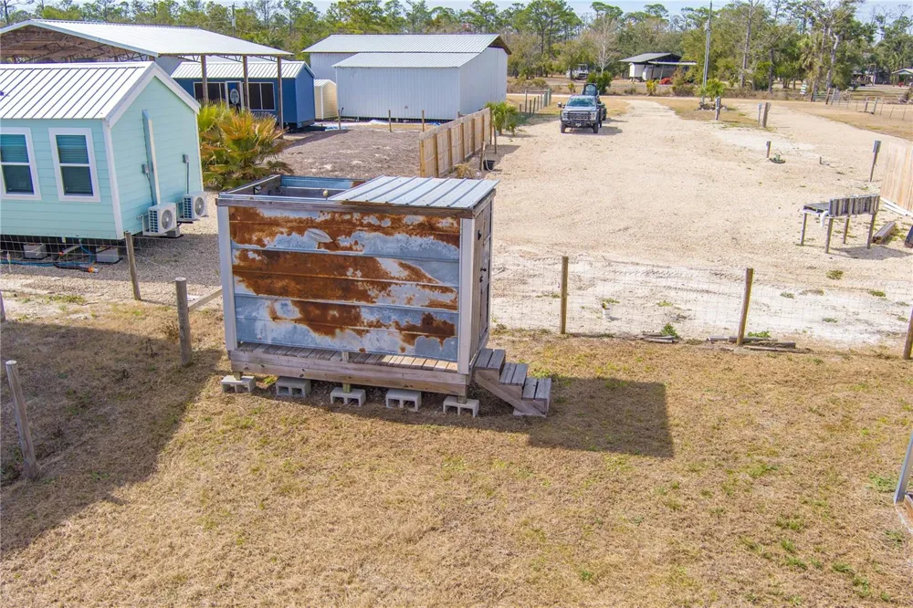 507 4TH STREET NW Steinhatchee, FL 32359