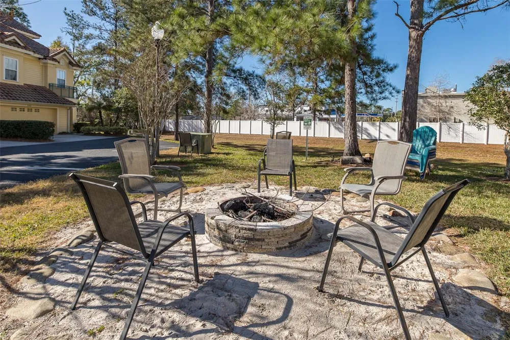 2676 TANGLEWOOD TRAIL Palm Harbor, FL 34685