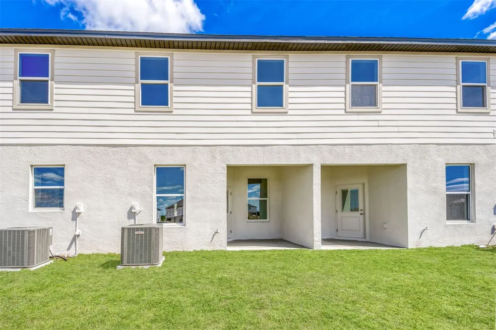 715 POPPY LANE Dundee, FL 33838