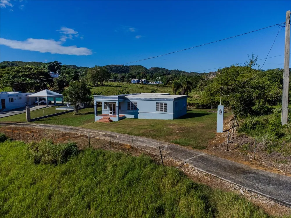 480 CALLE S. TOSADO Quebradillas, PR 00678