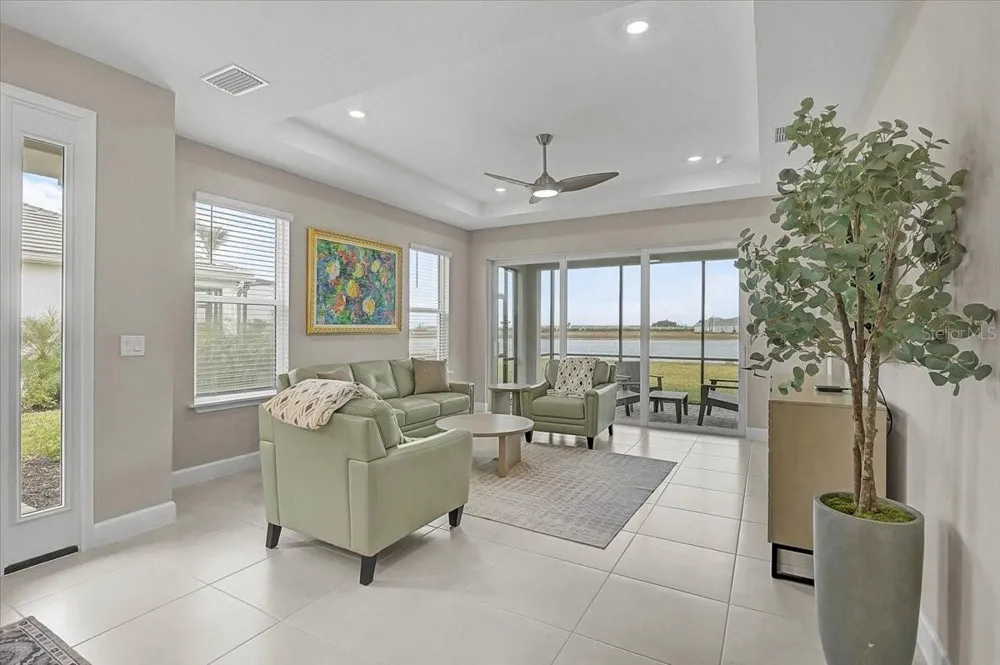 7782 WANING MOON WAY Sarasota, FL 34241
