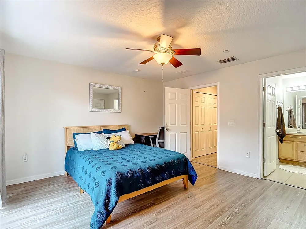 2426 MIDDLETON GROVE DRIVE Brandon, FL 33511