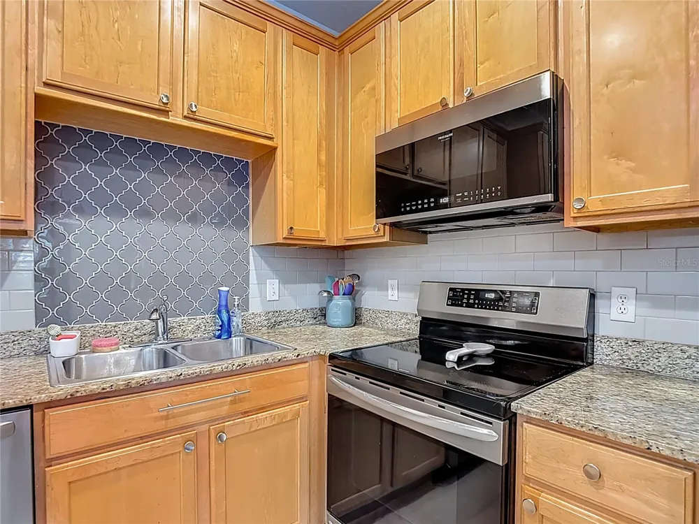 2426 MIDDLETON GROVE DRIVE Brandon, FL 33511