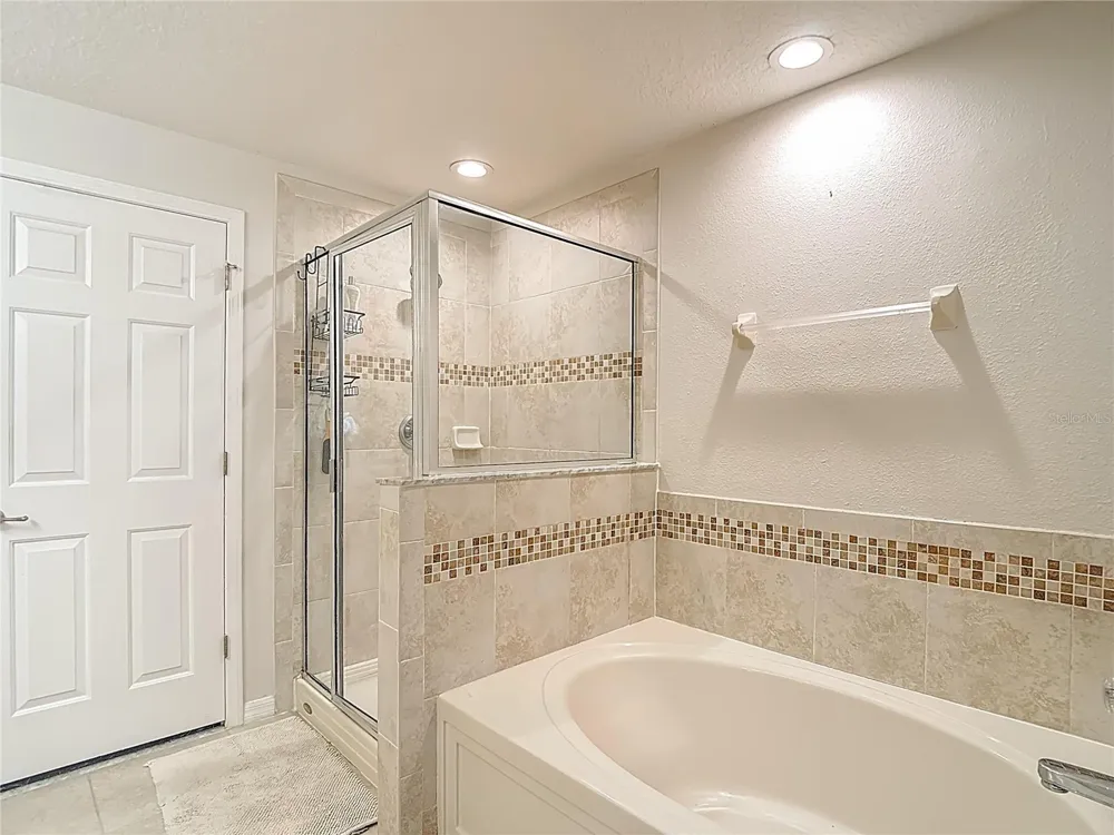 2426 MIDDLETON GROVE DRIVE Brandon, FL 33511