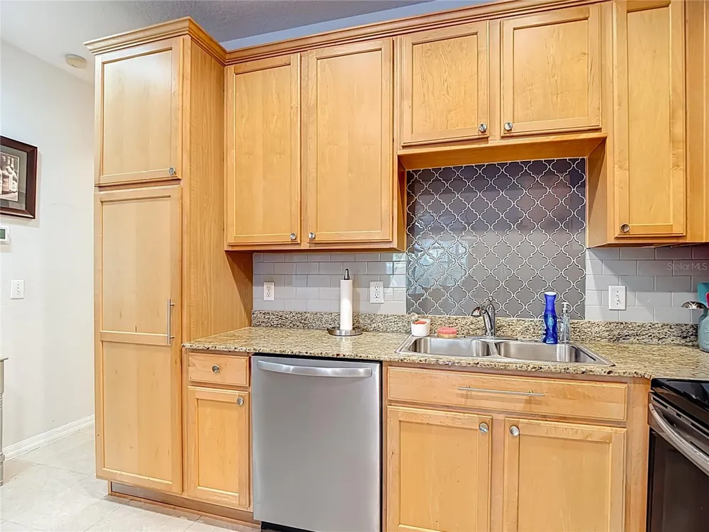 2426 MIDDLETON GROVE DRIVE Brandon, FL 33511