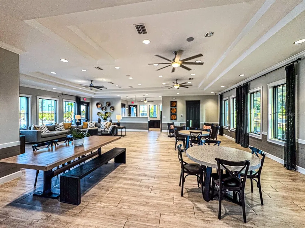 7014 RIPPLE POND LOOP Zephyrhills, FL 33541