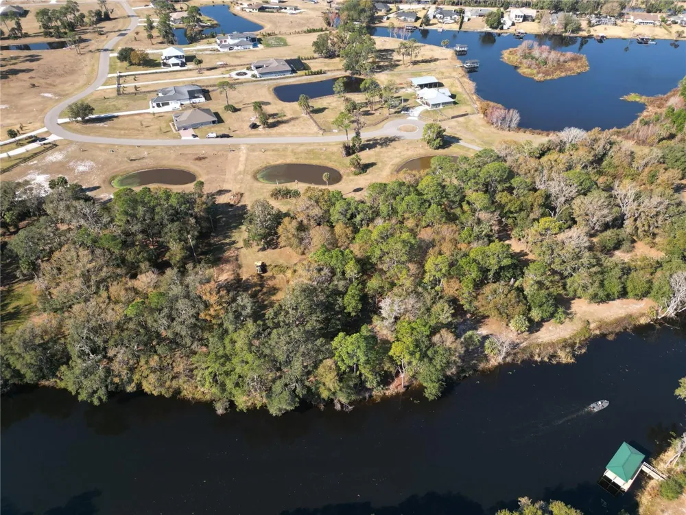 3672 HIDDEN RIVER LANE Tavares, FL 32778