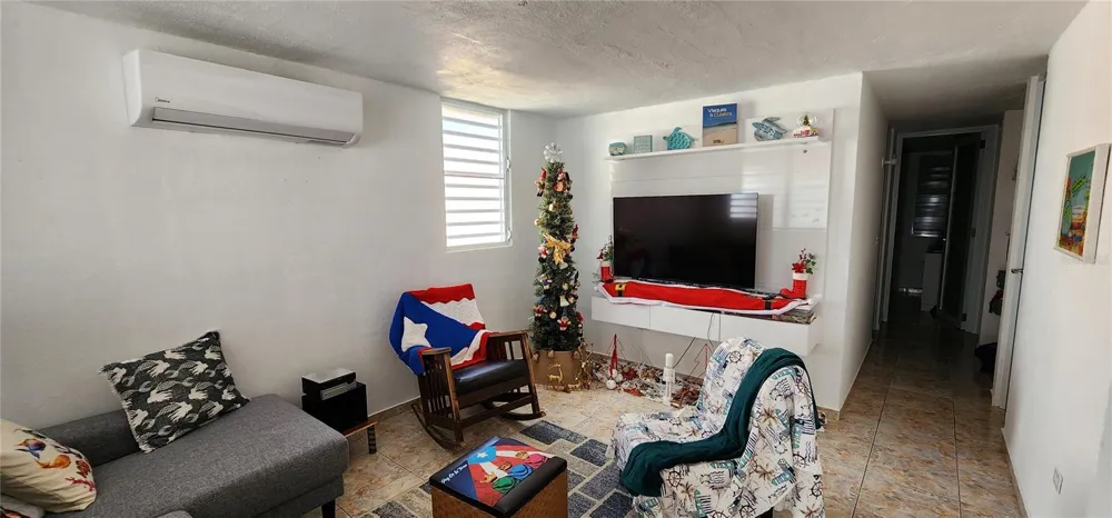 CALLE 8 BRISAS DE CEIBA #86 Ceiba, PR 00735