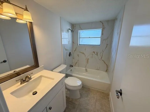 600 RUSSELL STREET Longboat Key, FL 34228