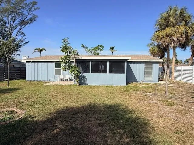 600 RUSSELL STREET Longboat Key, FL 34228