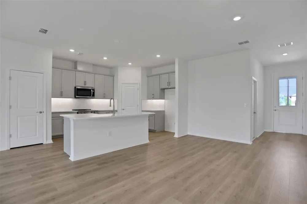 7570 SEA OAK COURT Parrish, FL 34219