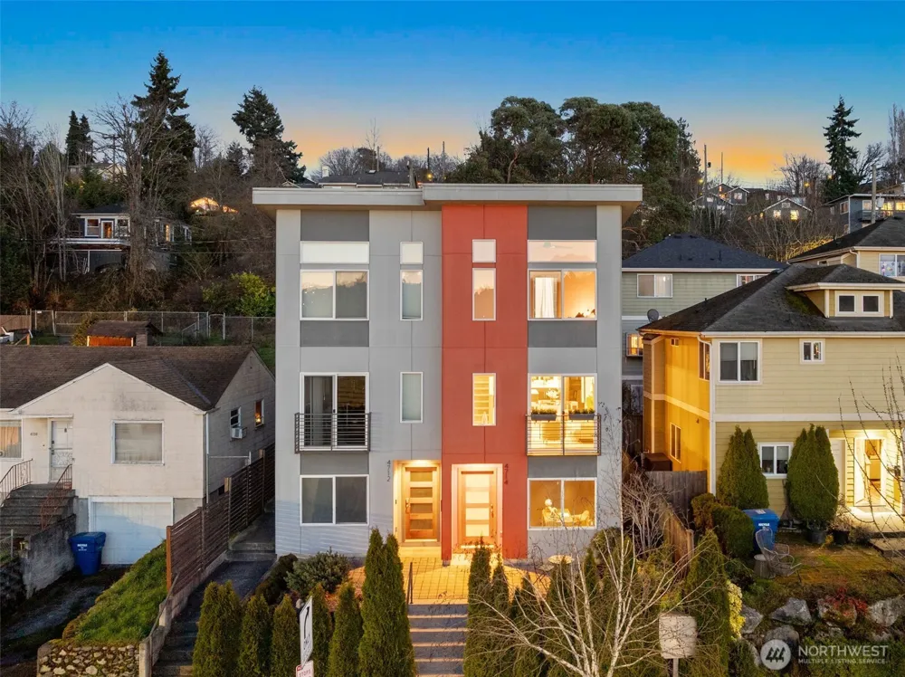 4714 Delridge Way SW