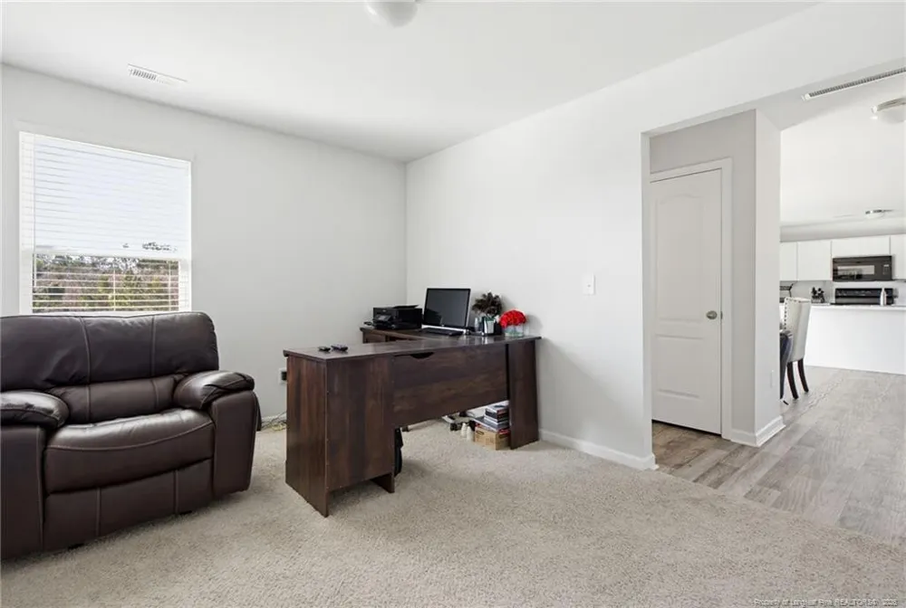 913 Sapphire Stone Lane Hope Mills, NC 28348