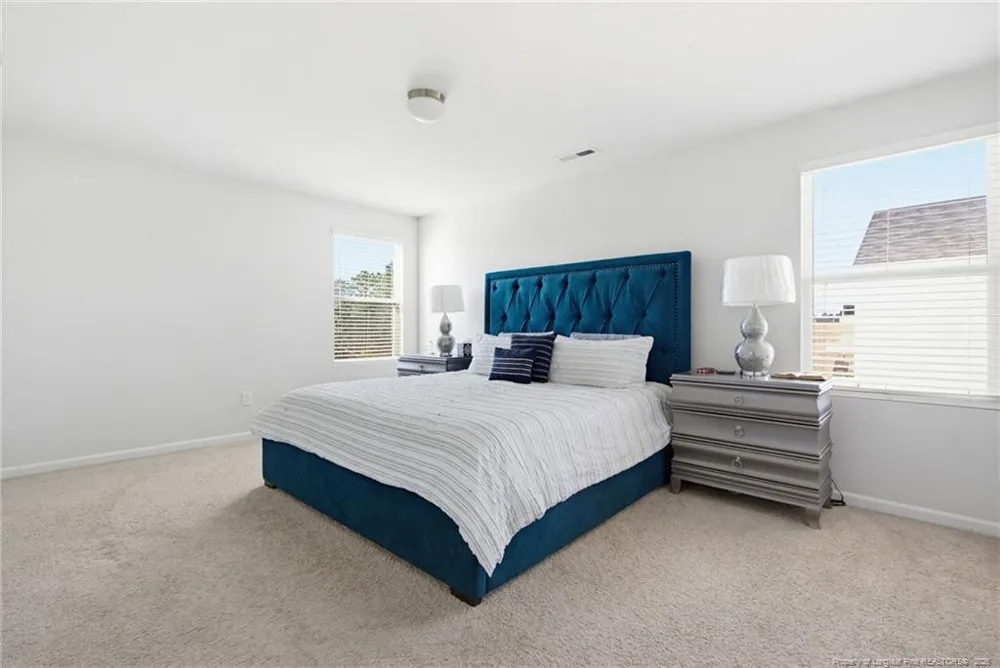 913 Sapphire Stone Lane Hope Mills, NC 28348