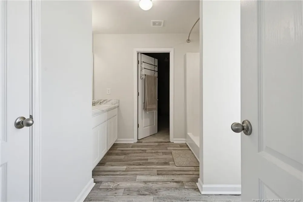 913 Sapphire Stone Lane Hope Mills, NC 28348