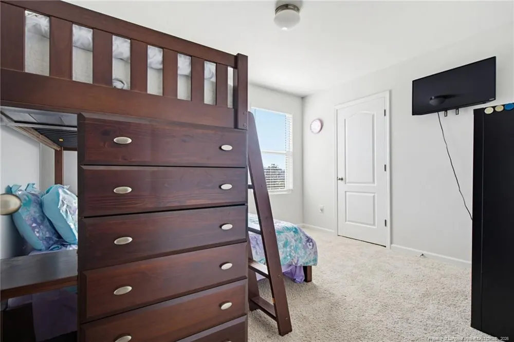 913 Sapphire Stone Lane Hope Mills, NC 28348