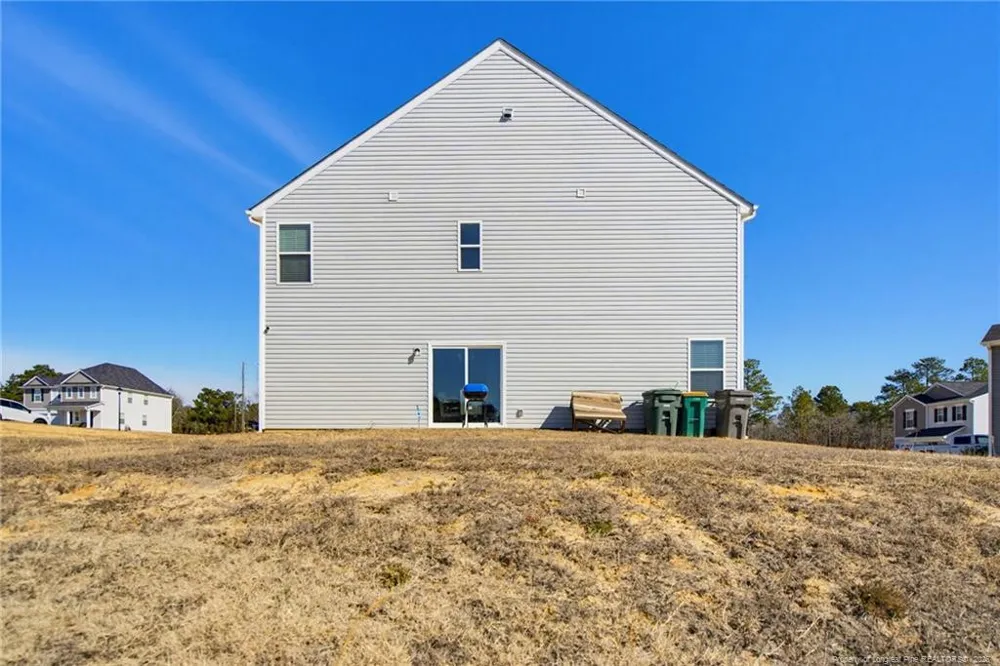 913 Sapphire Stone Lane Hope Mills, NC 28348