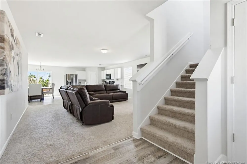 913 Sapphire Stone Lane Hope Mills, NC 28348