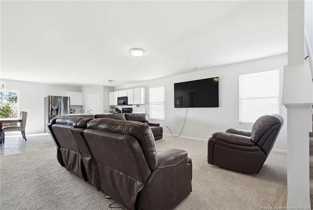 913 Sapphire Stone Lane Hope Mills, NC 28348
