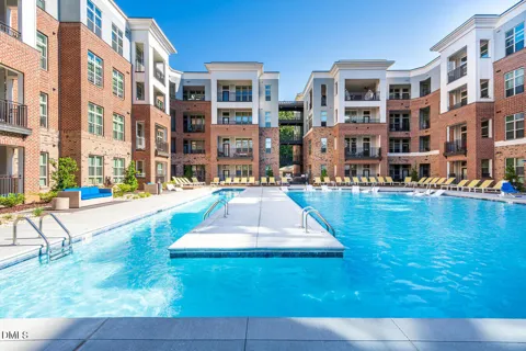 600 Carraway Crossing #B1
