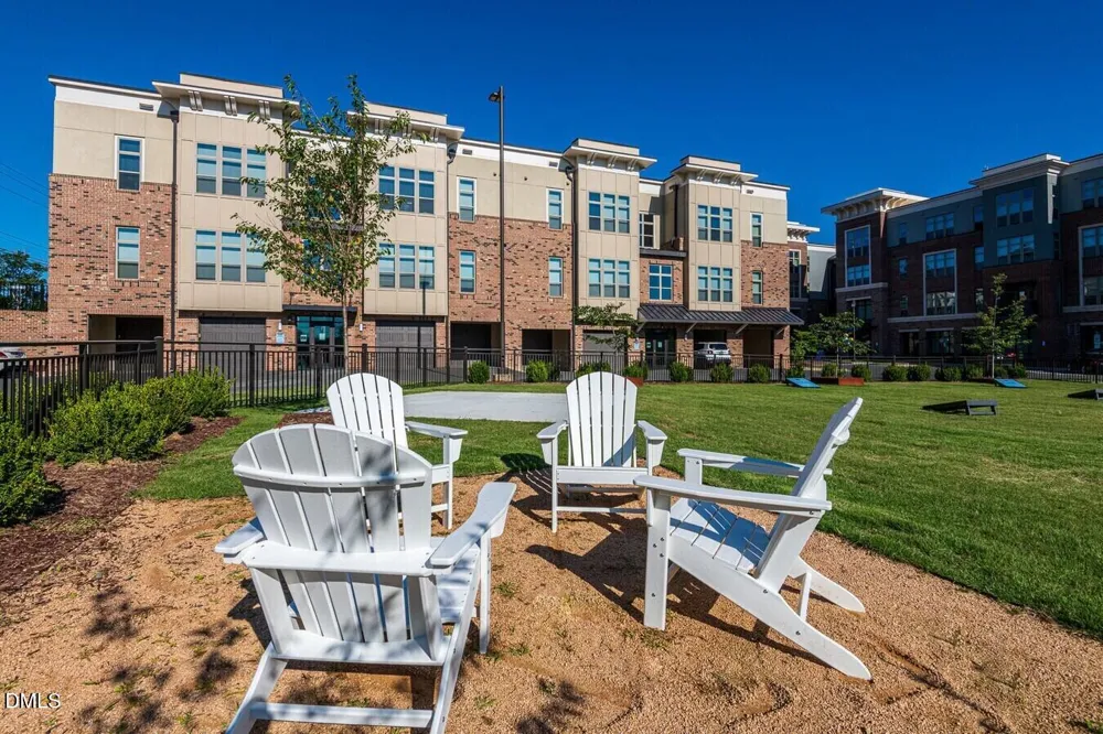 600 Carraway Crossing #B4 Chapel Hill, NC 27516