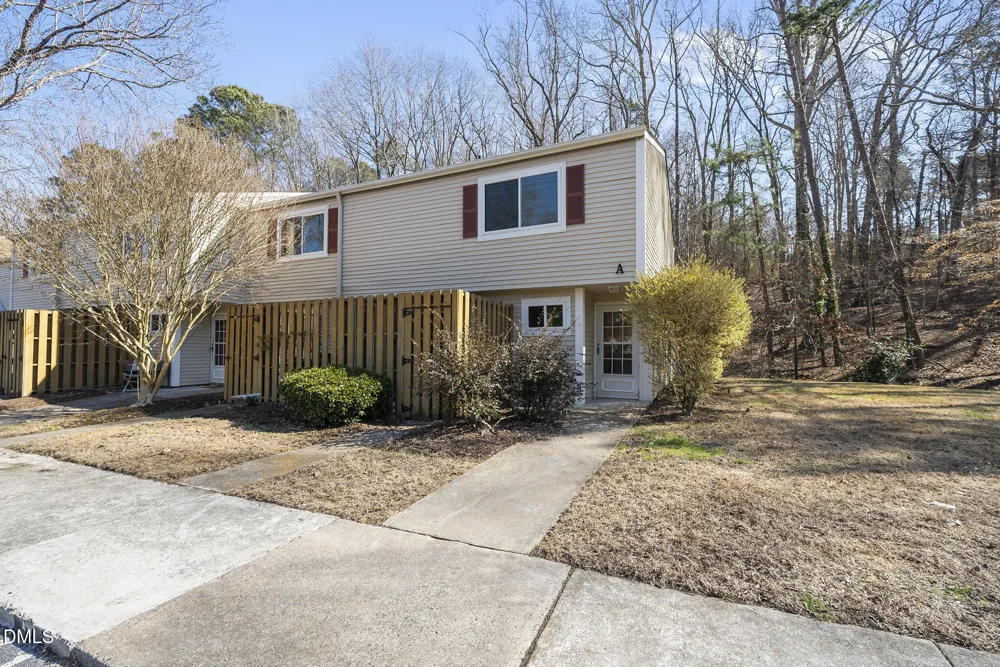 220 Elizabeth Street #Apt A1