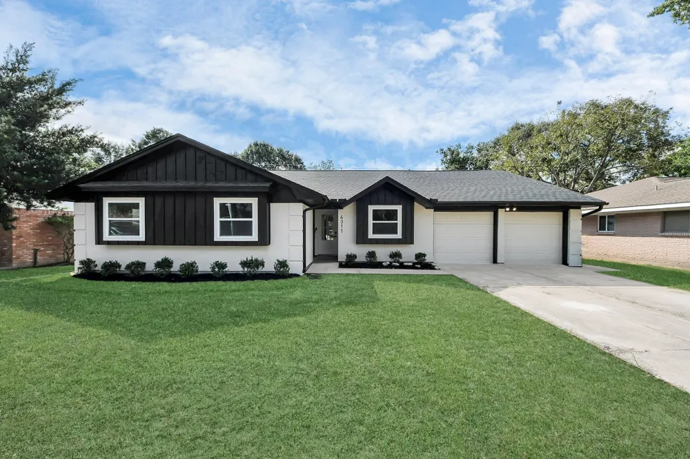 4311 Goldfinch Street