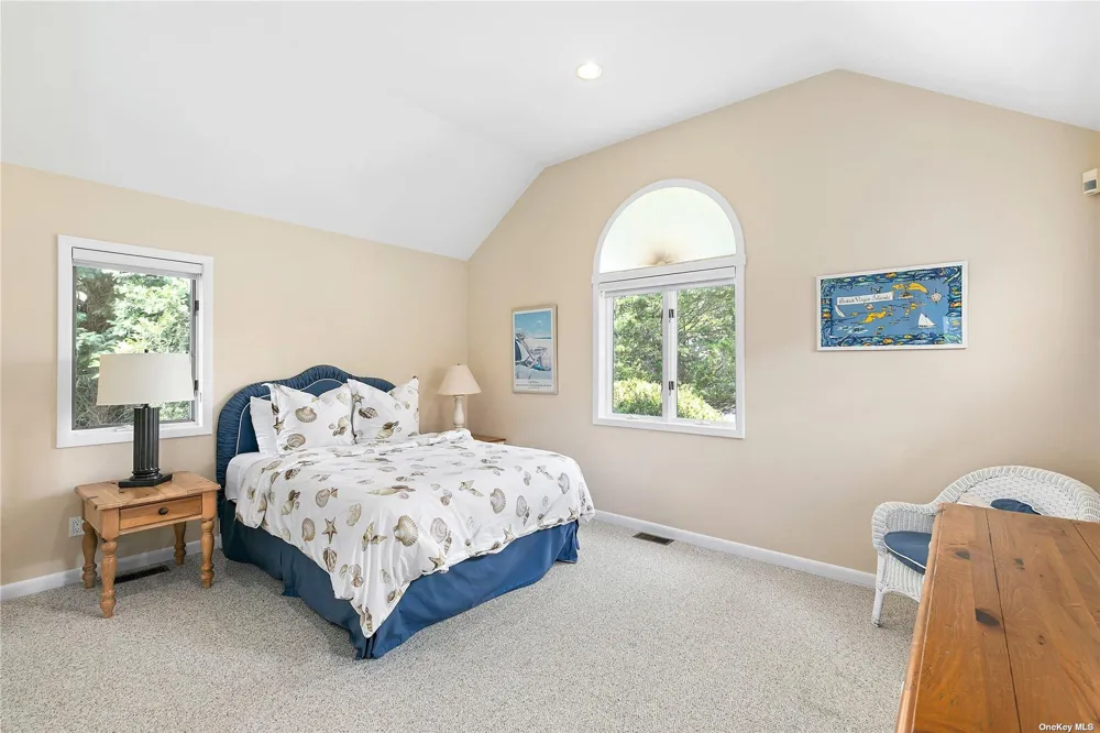 43 Bridle Path Westhampton Beach, NY 11978