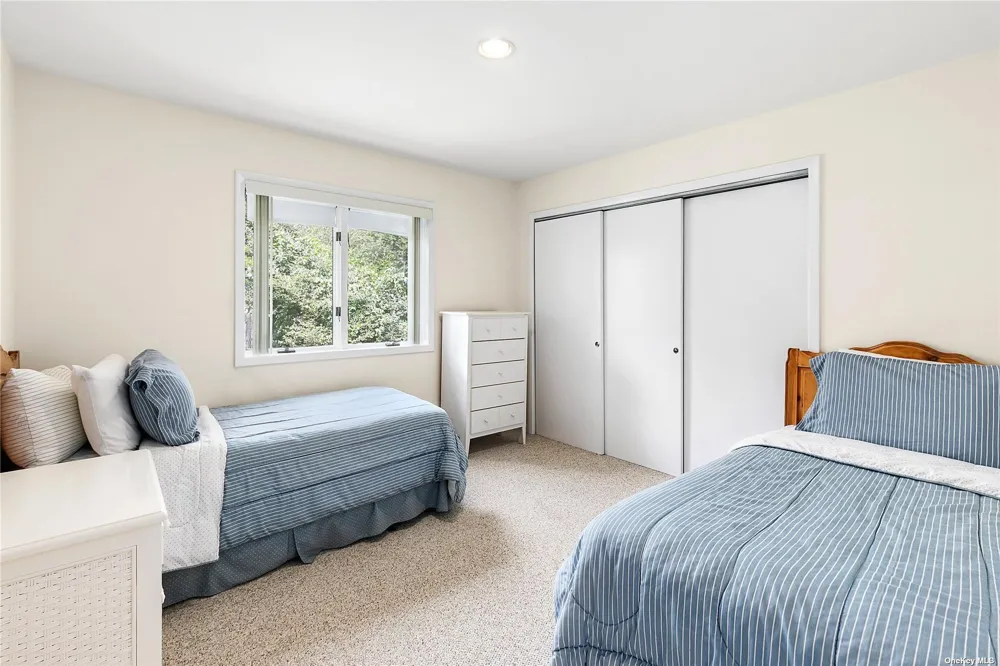 43 Bridle Path Westhampton Beach, NY 11978