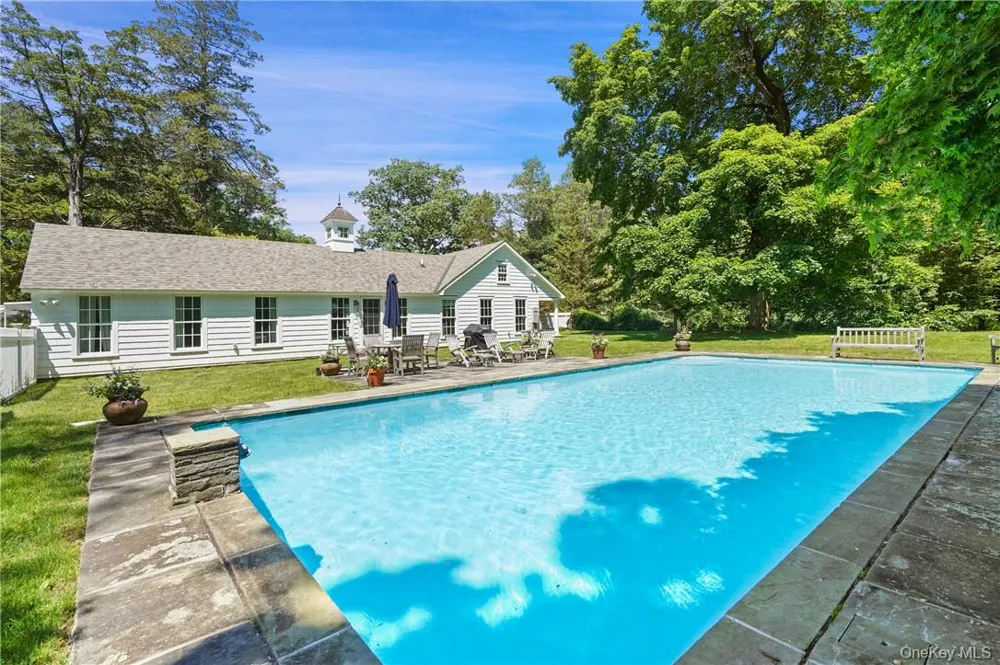 99 Cantitoe Street Katonah, NY 10536