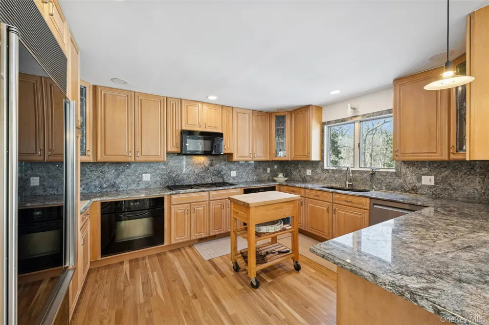 15 Rivers Road East Hampton, NY 11937