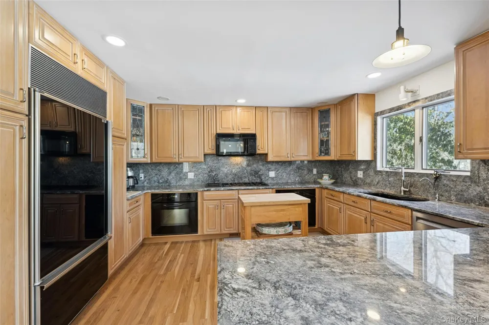 15 Rivers Road East Hampton, NY 11937