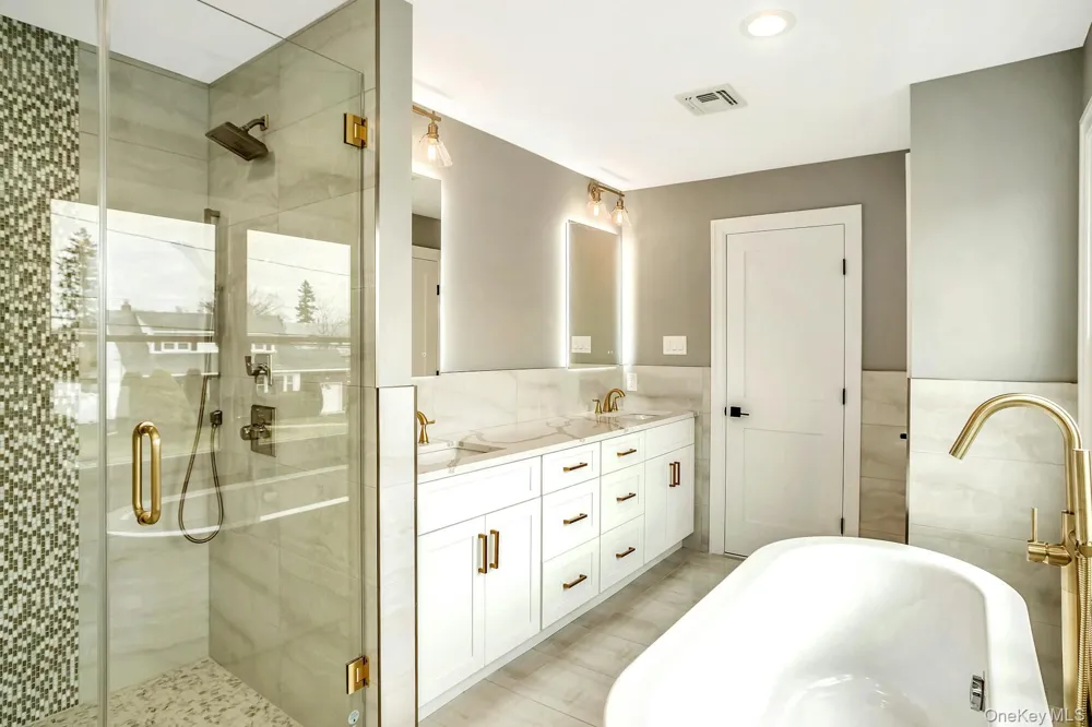 90 Grand Boulevard Massapequa Park, NY 11762