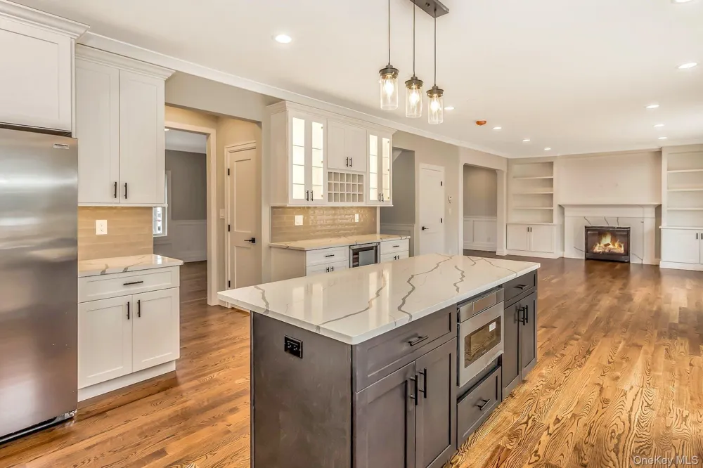 90 Grand Boulevard Massapequa Park, NY 11762