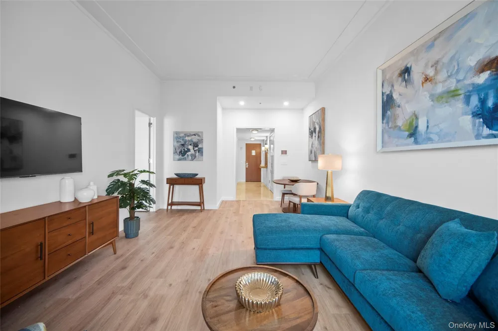 1 Renaissance Square #10D White Plains, NY 10601