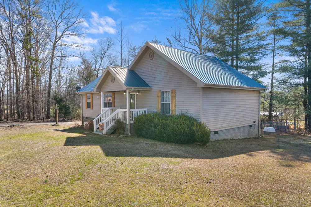 124 Brown Ln Tracy City, TN 37387