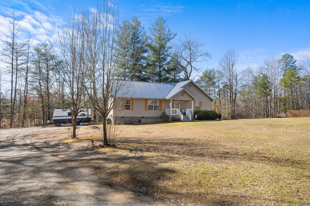 124 Brown Ln Tracy City, TN 37387