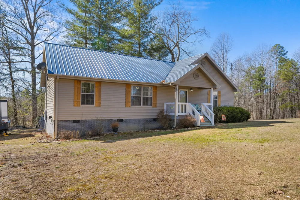 124 Brown Ln Tracy City, TN 37387