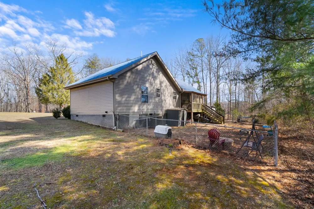 124 Brown Ln Tracy City, TN 37387