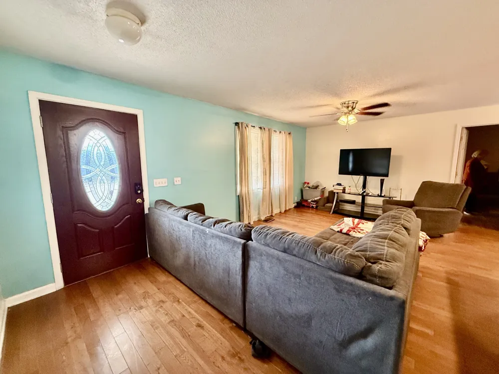 255 Fay Creek Rd Wartrace, TN 37183