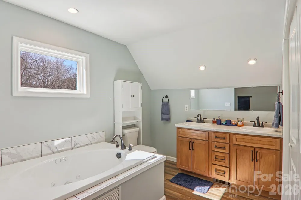 530 Wilson Cove Road Canton, NC 28716