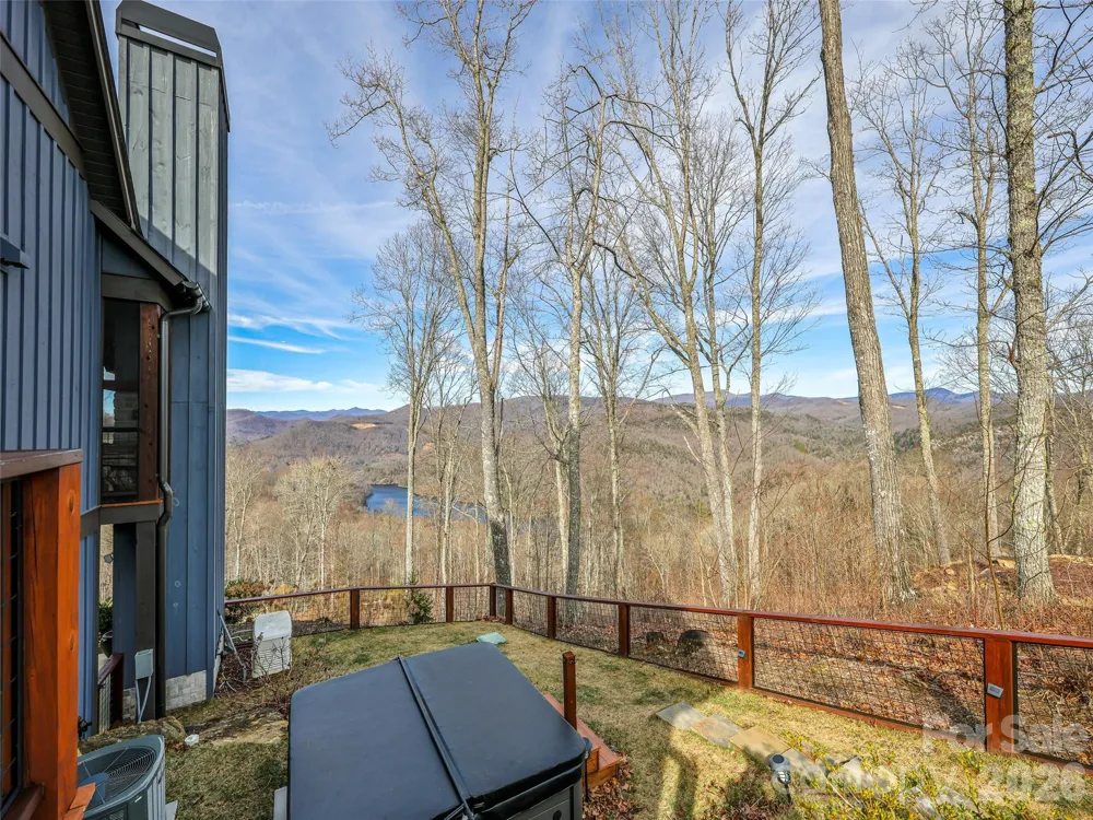 1839 Grandview Drive Tuckasegee, NC 28783