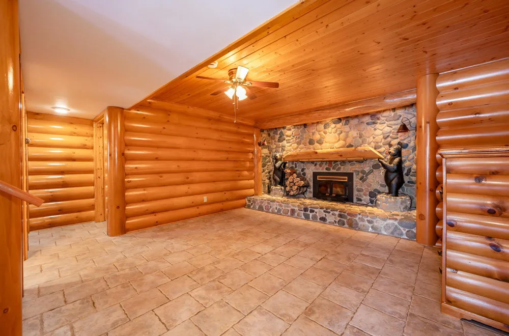 24359 North Road Bovey, MN 55709
