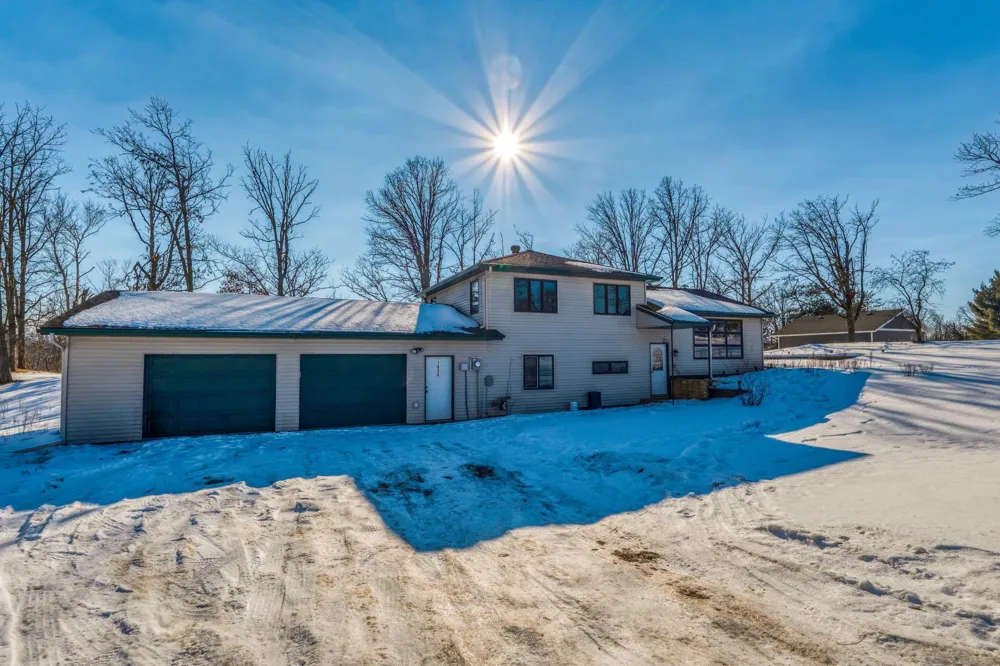 1606 S Lake Irving Drive SW