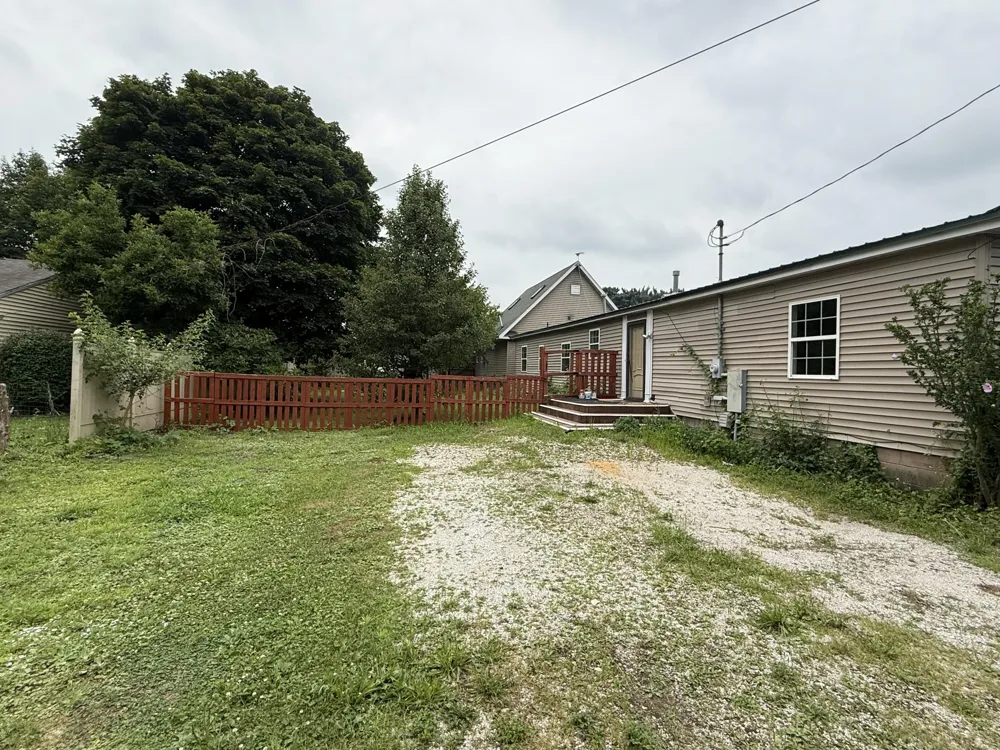 6535 S 375 W North Judson, IN 46366